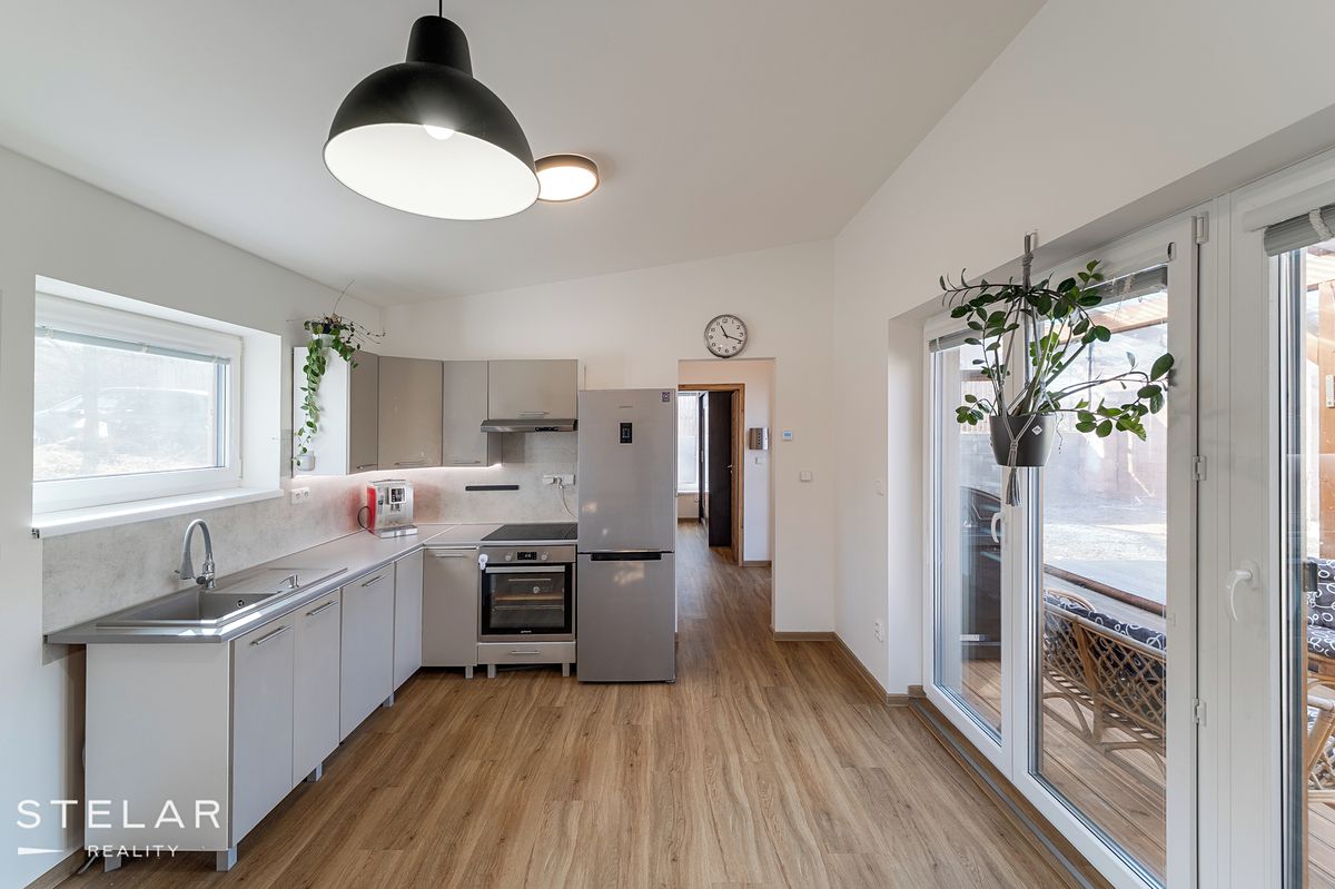 Prodej rodinného domu 99 m², pozemek 1831 m² – fotografie 4