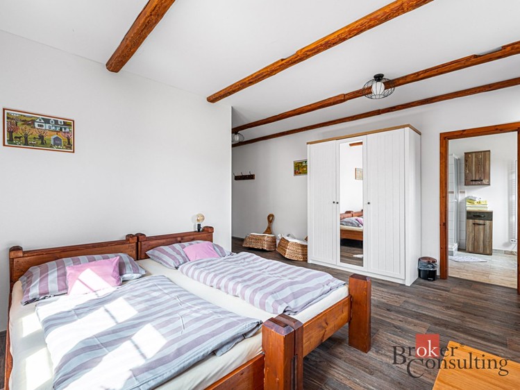 Haus zum Kauf, 294 m² (12 von 35)