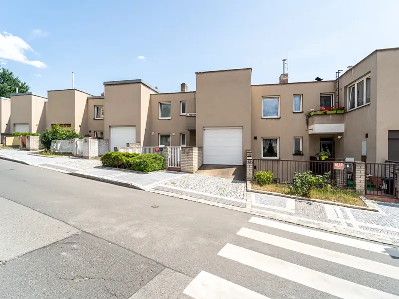 Prodej vícegeneračního domu 198 m², pozemek 317 m², Praha – náhled fotky 2