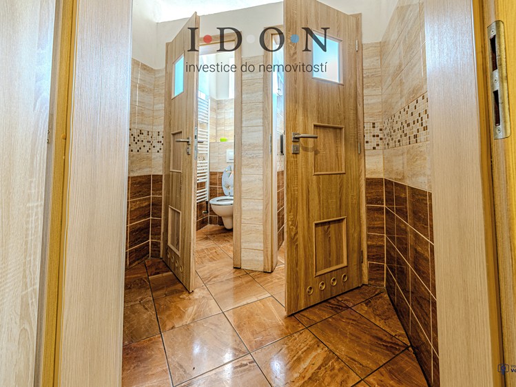 Будинок на продаж, 500 м² (16 з 18)