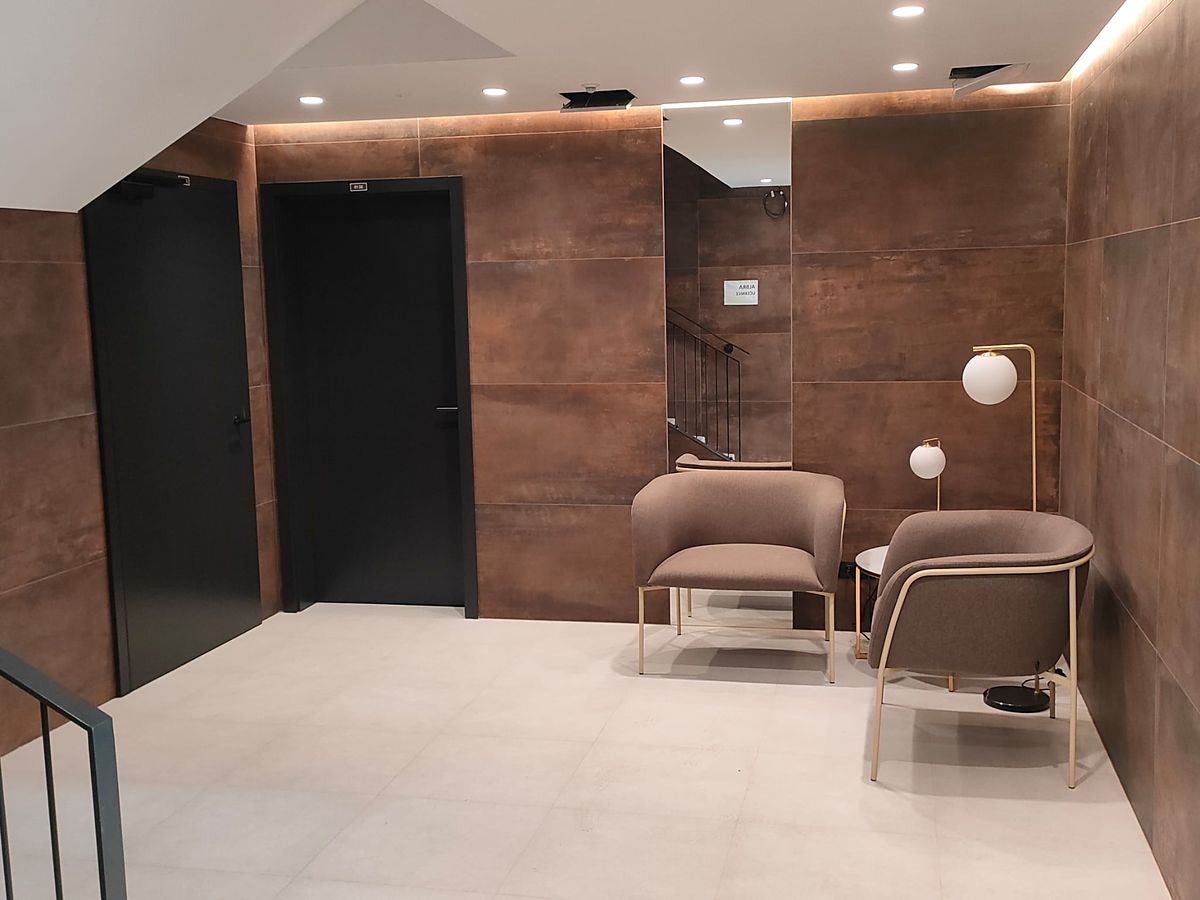 Pronájem obchodního prostoru 49 m² – fotografie 2