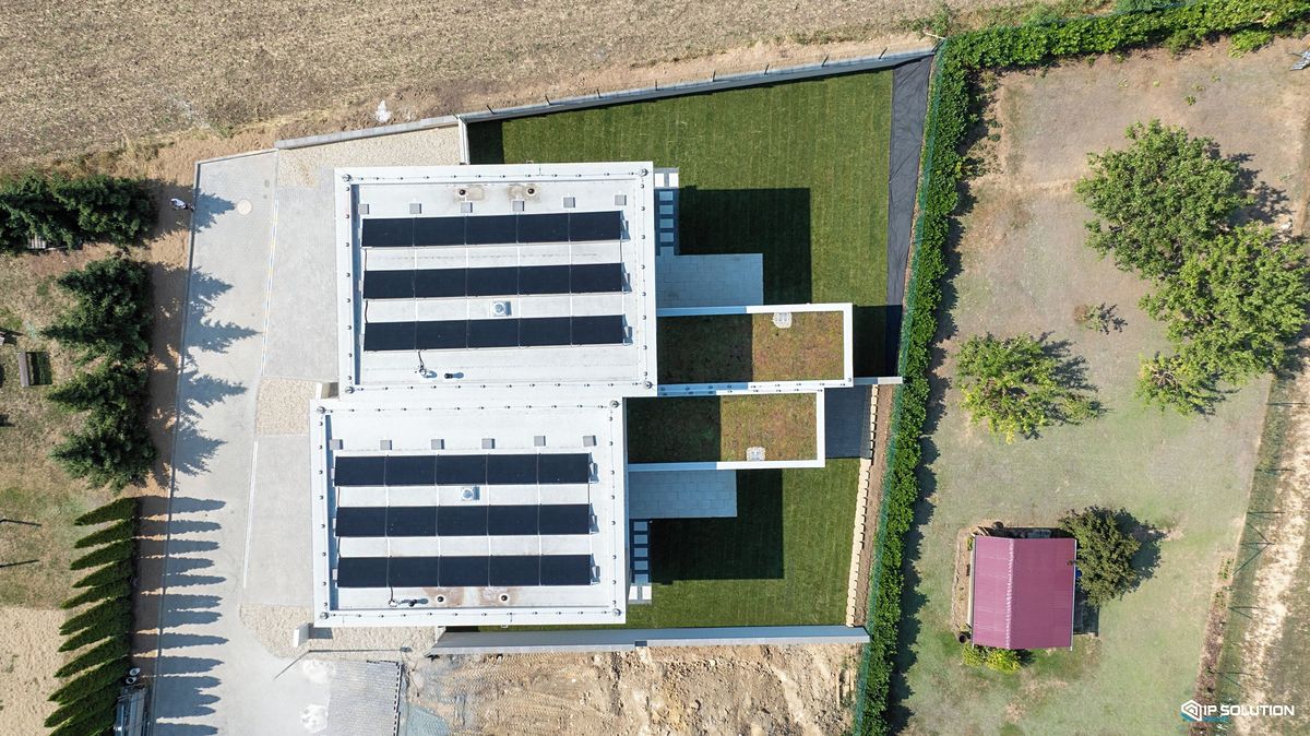 Prodej rodinného domu 283 m², pozemek 559 m² – fotografie 3