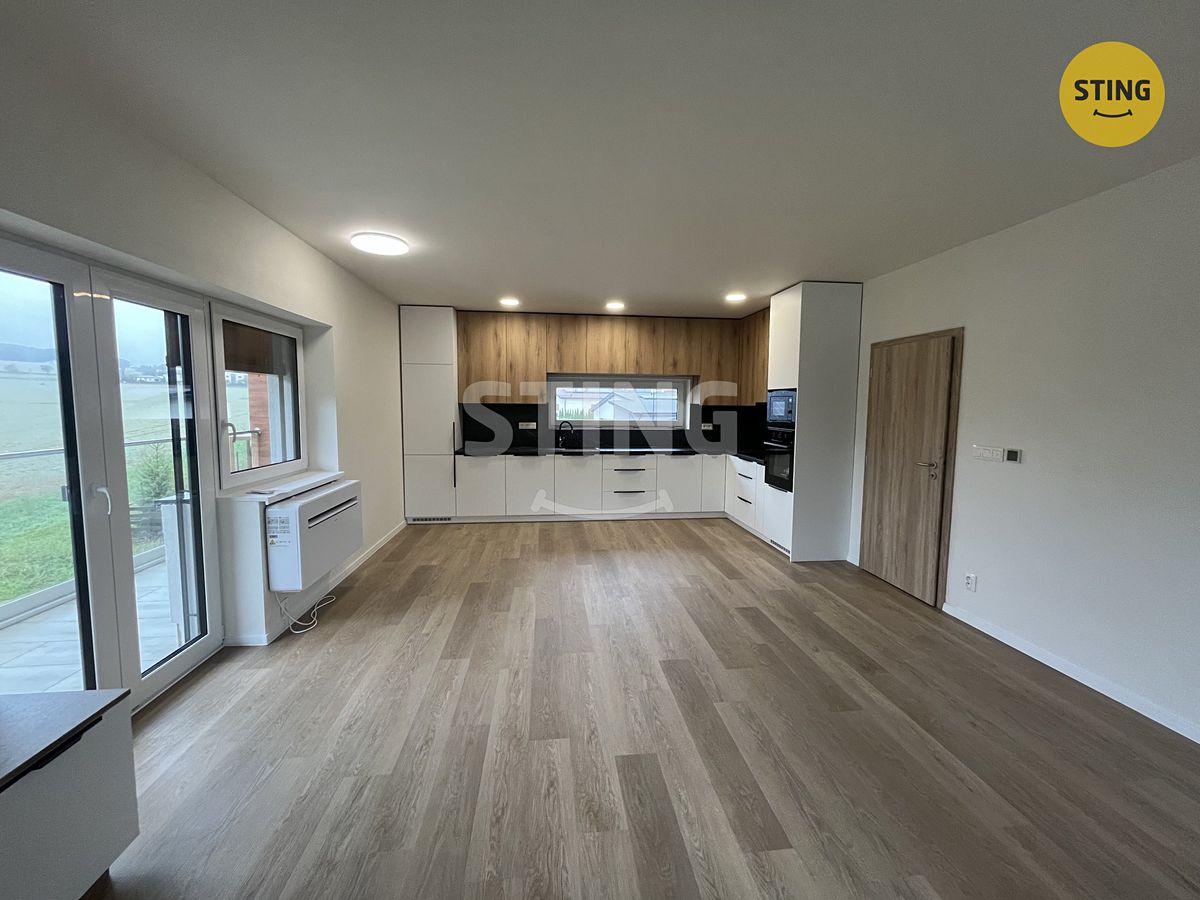 Pronájem bytu 3+kk 79 m² – fotografie 4