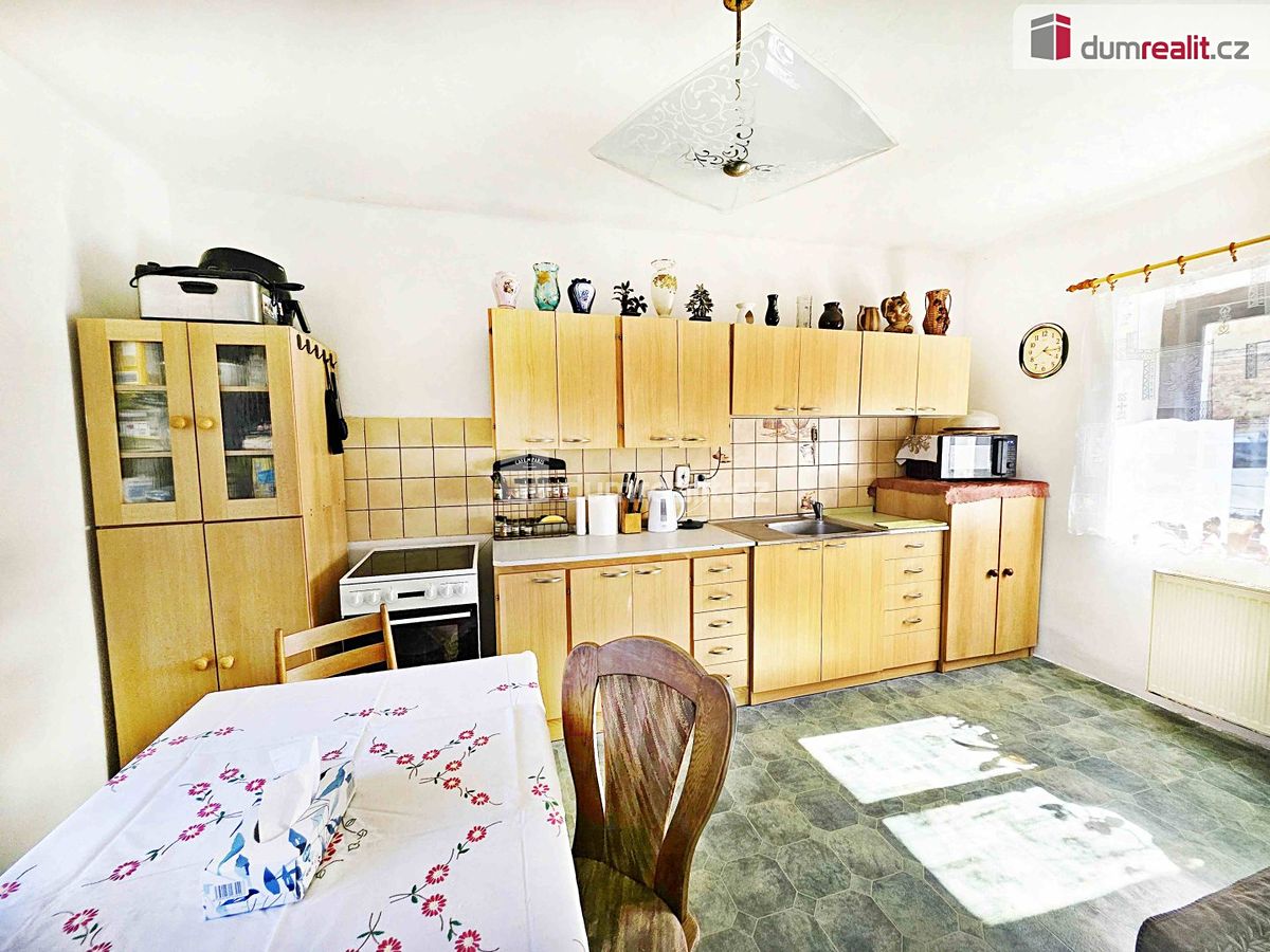 Prodej rodinného domu 135 m², pozemek 543 m² – fotografie 3