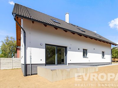 Prodej rodinného domu 169 m², pozemek 881 m²