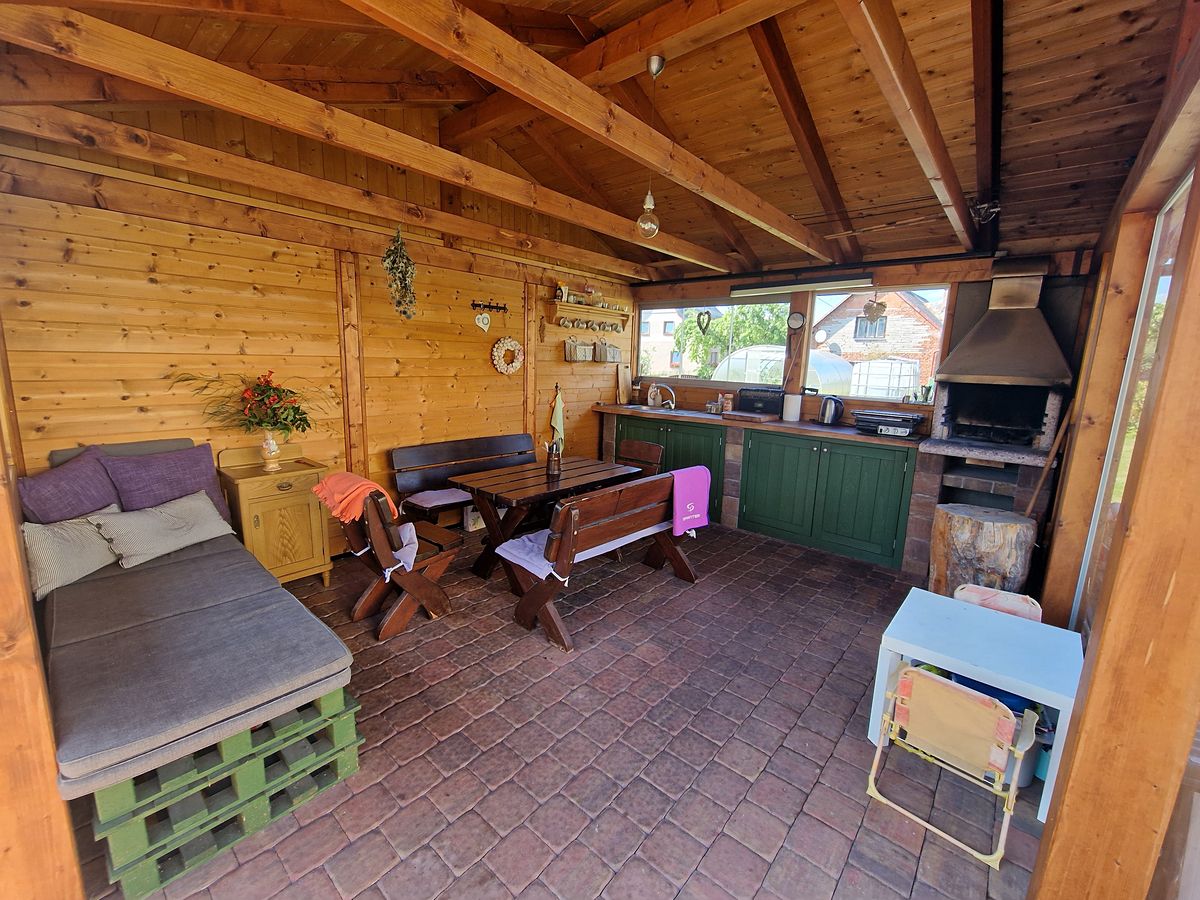 Prodej rodinného domu 288 m², pozemek 1801 m² – fotografie 5