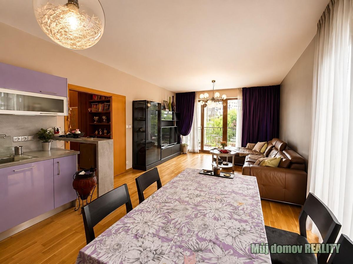 Pronájem bytu 3+kk 89 m²