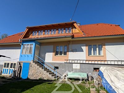 Prodej rodinného domu 180 m², pozemek 6755 m²
