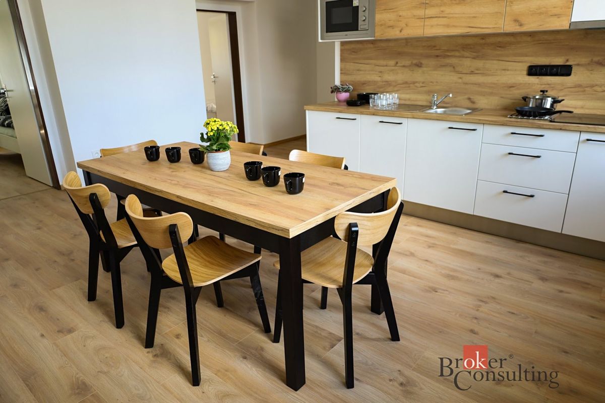 Pronájem bytu pokoje 50 m²