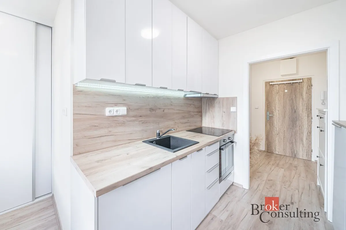 Pronájem bytu 2+1 57 m²