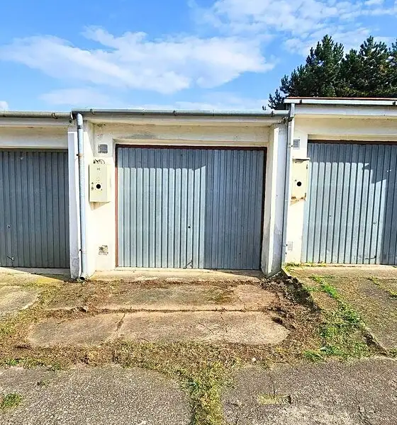 Prodej garáže 18 m², Staré Město – náhled fotky 1