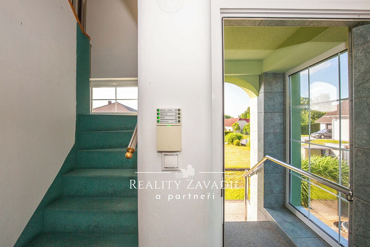 Prodej rodinného domu 140 m², pozemek 2195 m² – fotografie 5