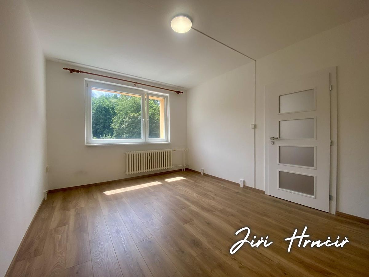 Pronájem bytu 1+1 37 m² – fotografie 2