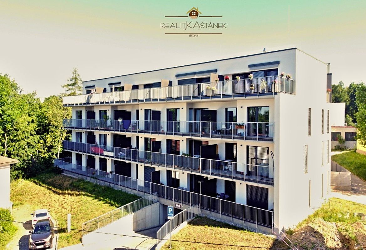 Pronájem bytu 3+kk 89 m²