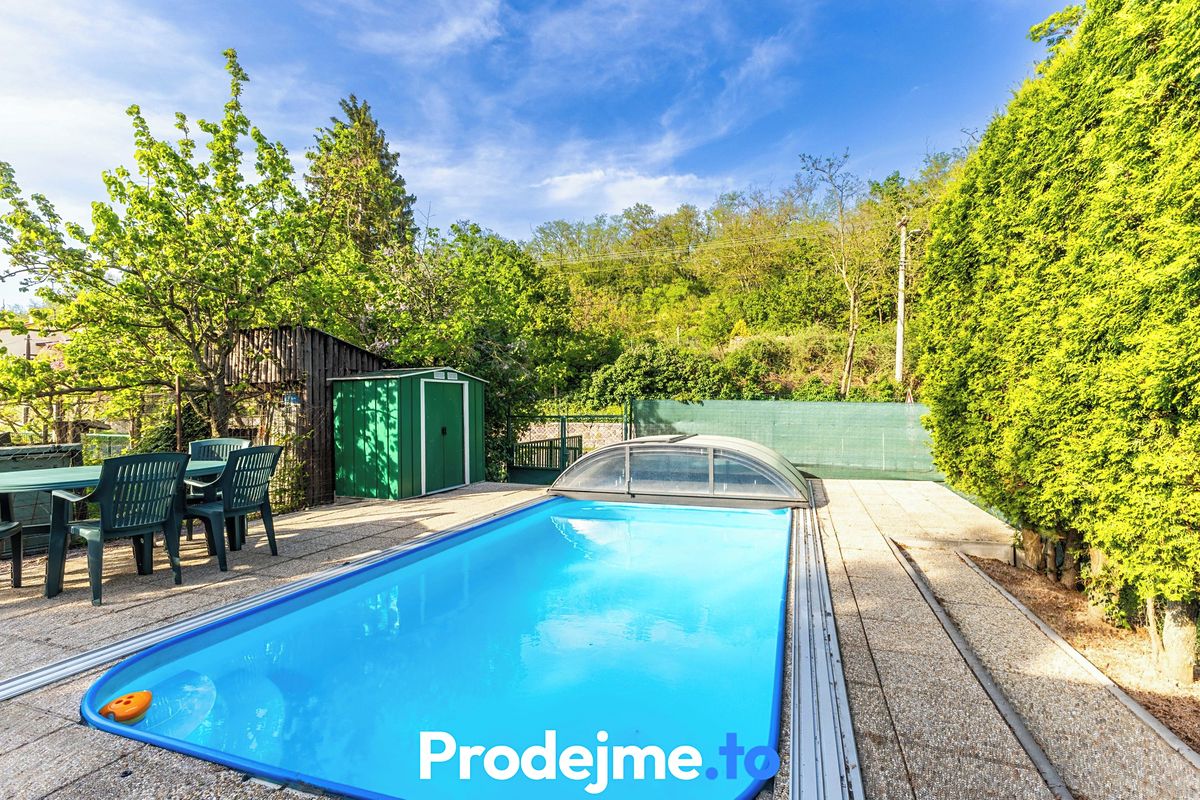 Prodej rodinného domu 277 m², pozemek 287 m²