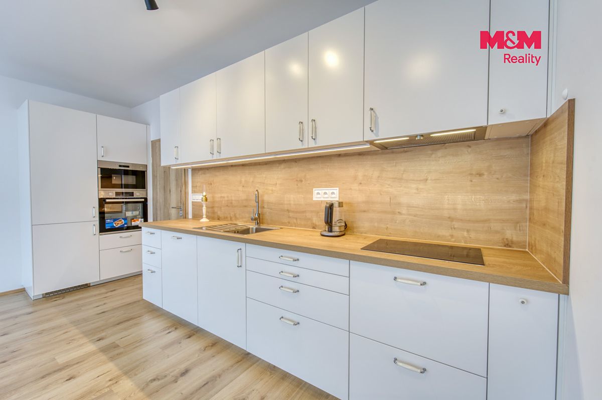 Pronájem bytu 1+kk 41 m² – fotografie 3