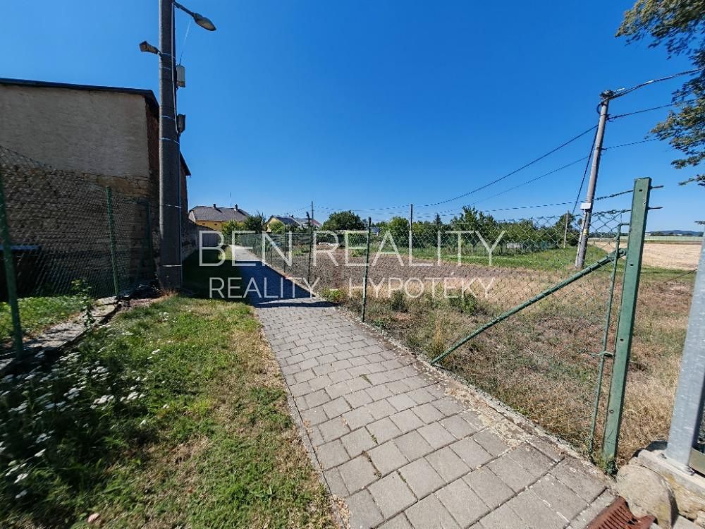 Prodej stavebního pozemku 526 m² – fotografie 3