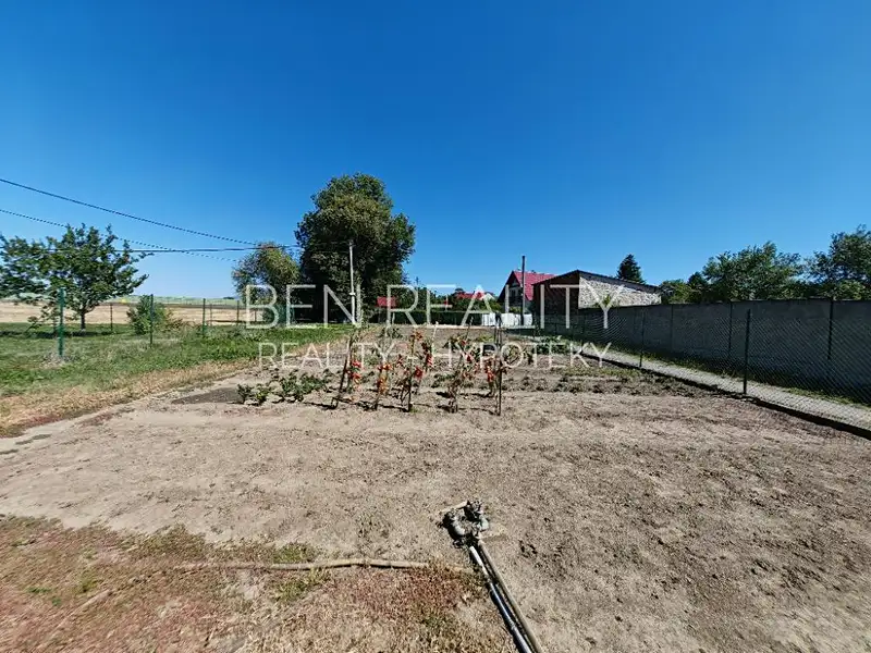 Prodej stavebního pozemku 526 m², Třebětice – náhled fotky 2