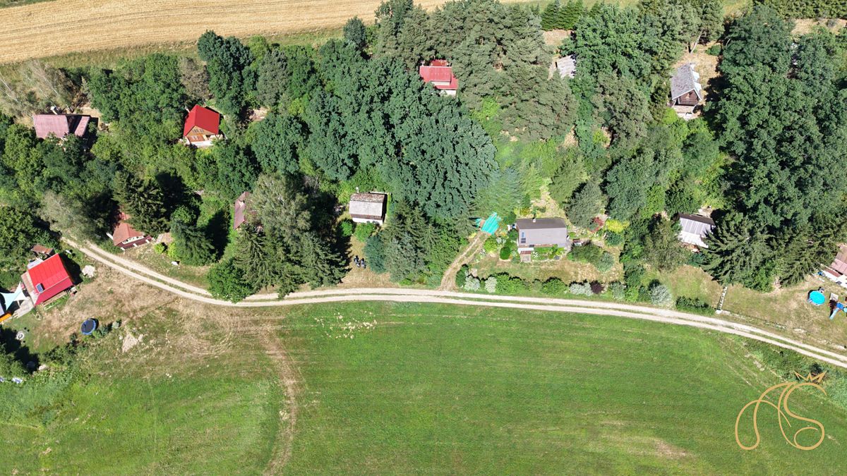 Prodej chaty 28 m², pozemek 844 m² – fotografie 2