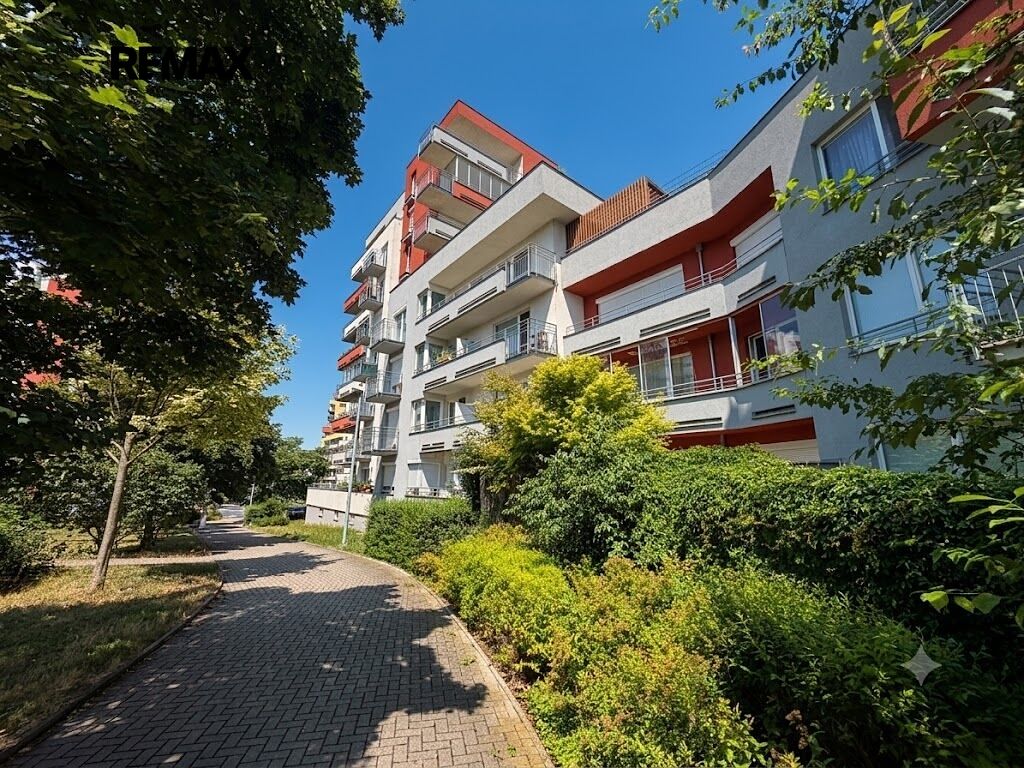 Prodej bytu 2+kk 63 m²