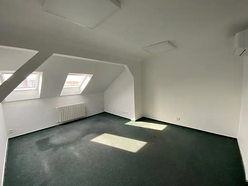Pronájem kanceláře 17 m², Ostrava – náhled fotky 1