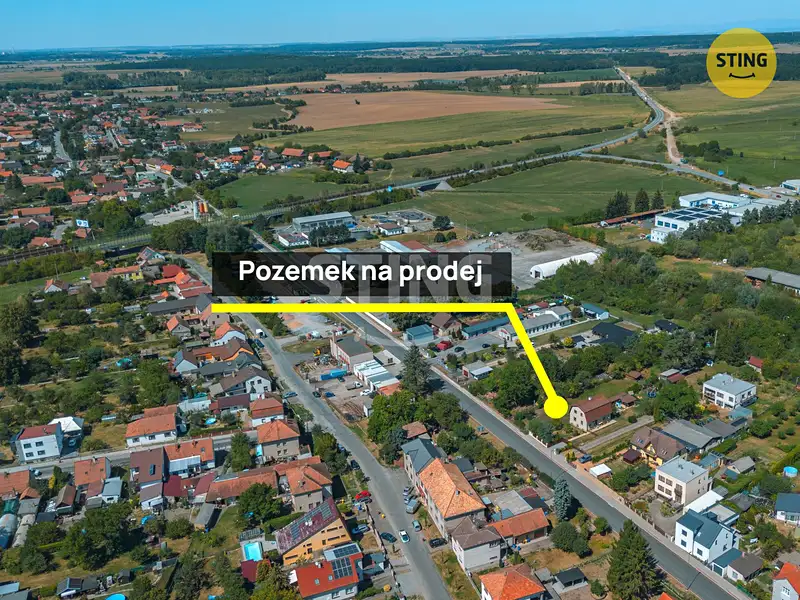 Prodej stavebního pozemku 1252 m², Holice – náhled fotky 3