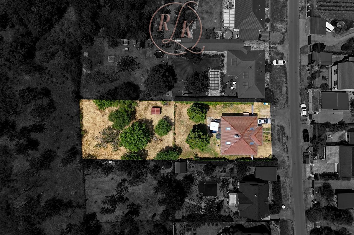 Prodej rodinného domu 260 m², pozemek 1550 m² – fotografie 4