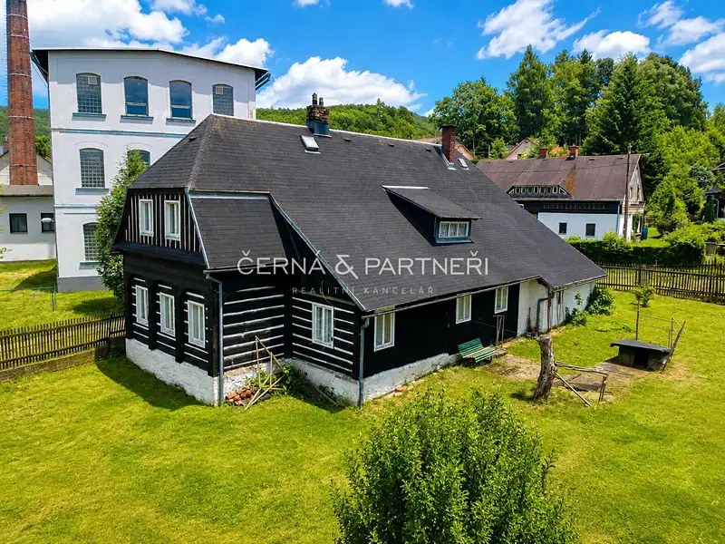 Prodej rodinného domu 280 m², pozemek 1200 m², Chřibská – náhled fotky 1