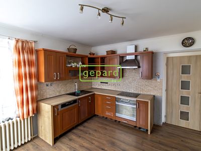 Prodej rodinného domu 90 m², pozemek 2502 m²