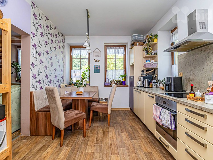 Будинок на продаж, 210 м² (4 з 46)