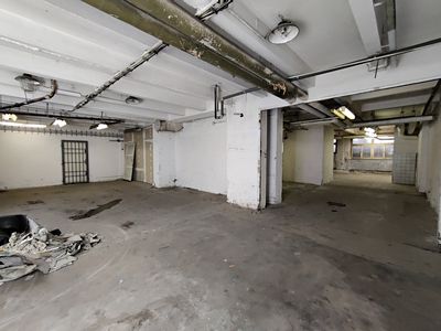 Pronájem skladového prostoru 253 m²