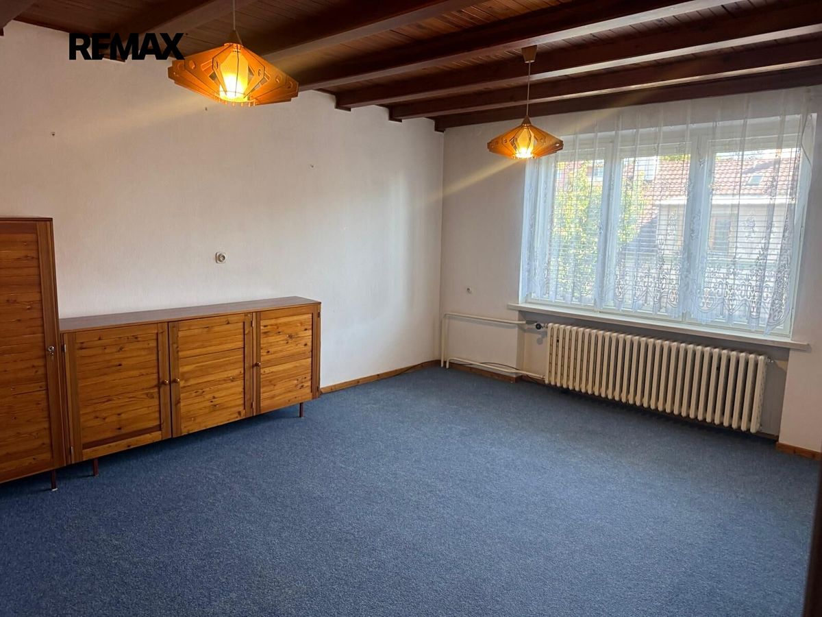 Pronájem bytu 2+1 75 m² – fotografie 3