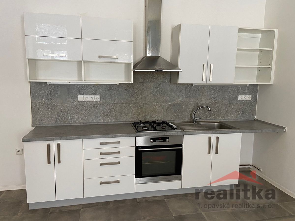 Pronájem bytu 3+kk 104 m²