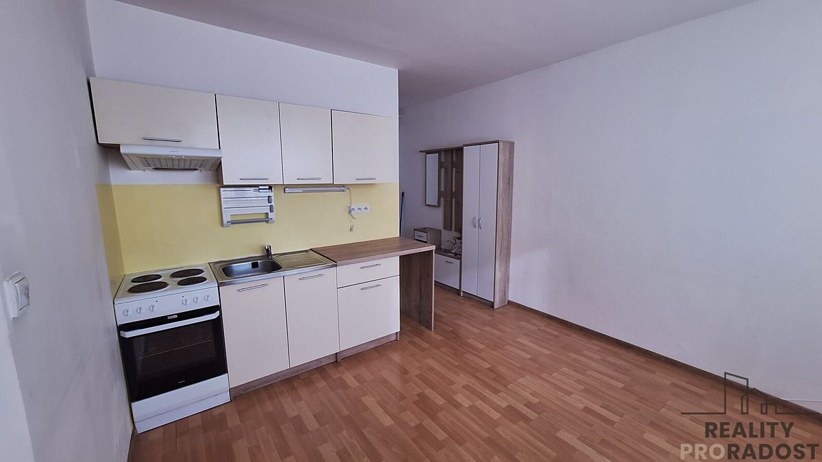 Pronájem bytu 1+1 32 m²
