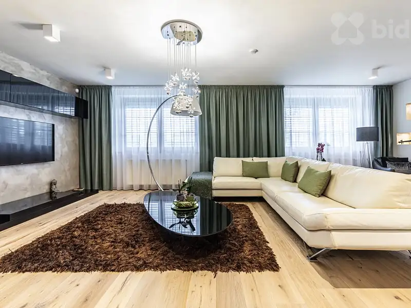Prodej rodinného domu 195 m², pozemek 750 m², Poděbrady – náhled fotky 3
