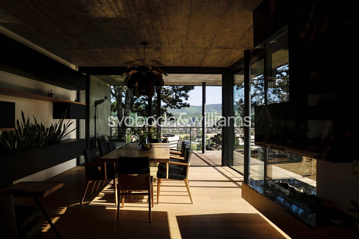 Prodej rodinného domu 305 m², pozemek 1079 m² – fotografie 4