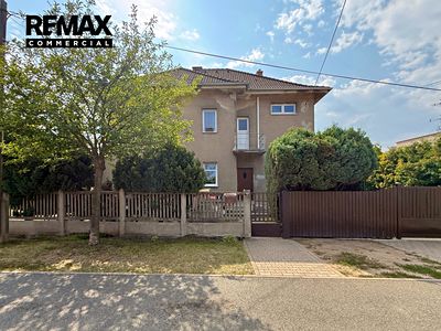 Prodej rodinného domu 192 m², pozemek 979 m²
