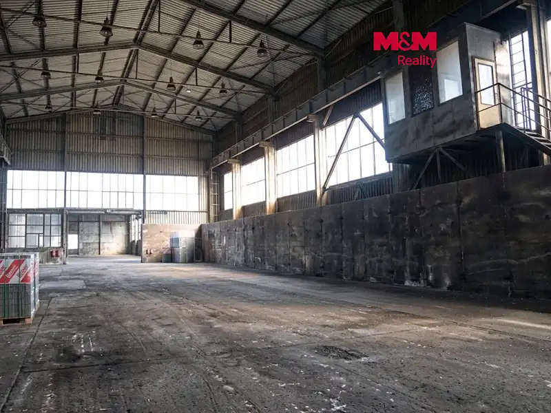 Pronájem skladového prostoru 850 m², Ostrov – náhled fotky 1