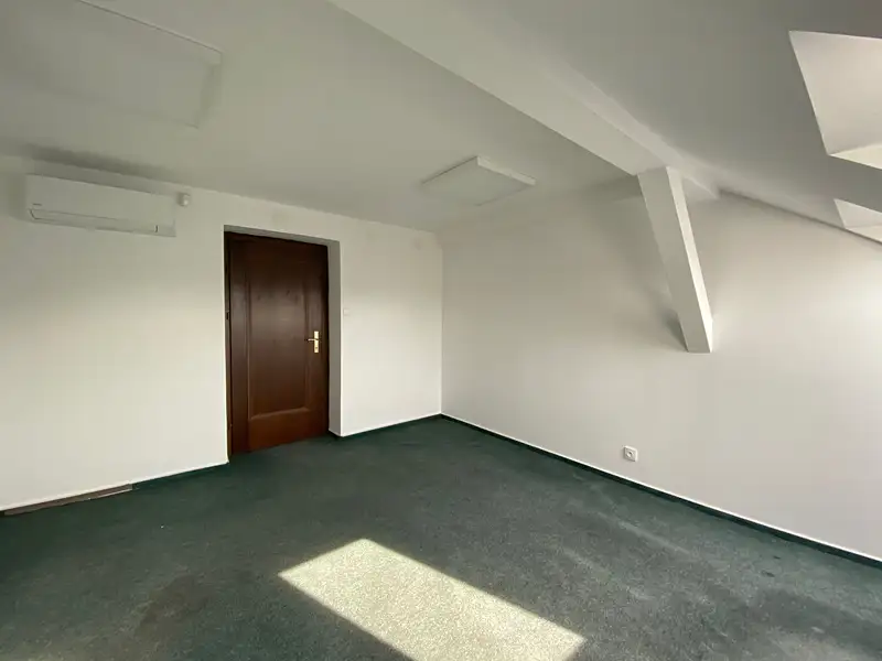 Pronájem kanceláře 17 m², Ostrava – náhled fotky 3