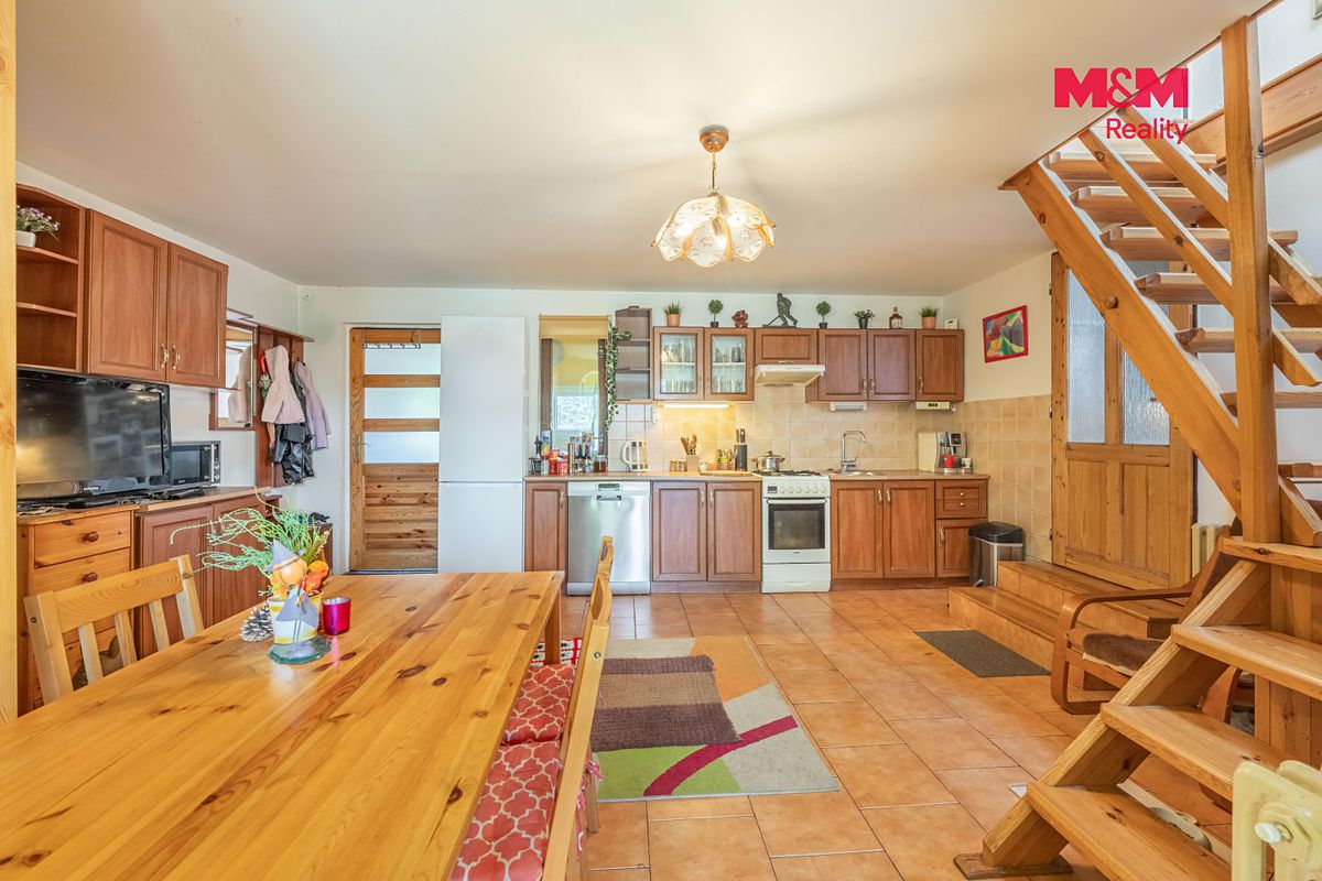Prodej rodinného domu 105 m², pozemek 431 m² – fotografie 4