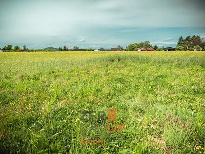Prodej stavebního pozemku 904 m²