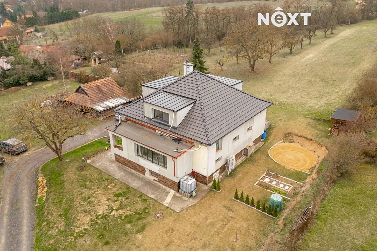 Prodej rodinného domu 223 m², pozemek 941 m²