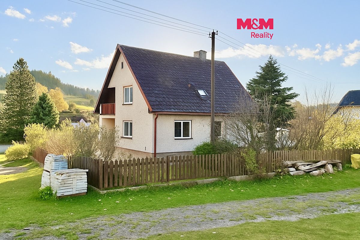 Prodej rodinného domu 124 m², pozemek 696 m²