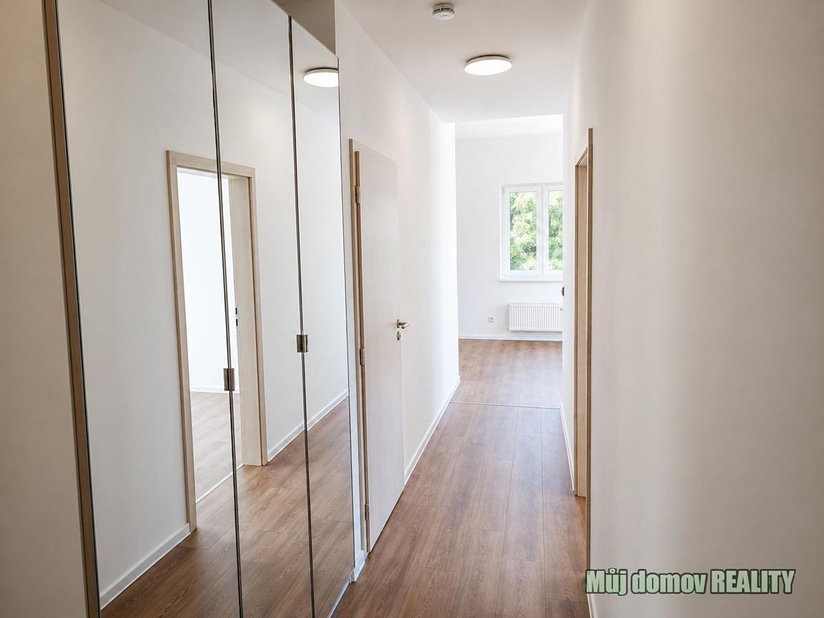 Pronájem bytu 2+kk 48 m² – fotografie 4