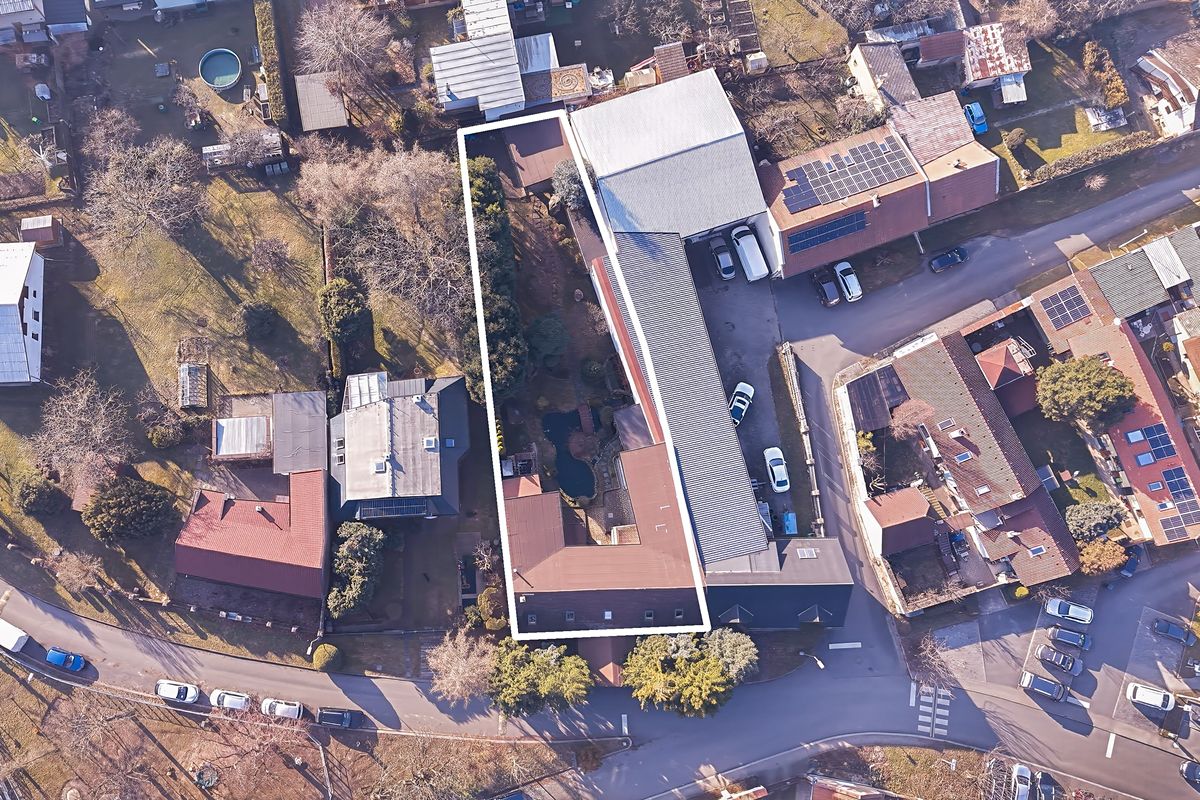 Prodej rodinného domu 325 m², pozemek 867 m² – fotografie 4