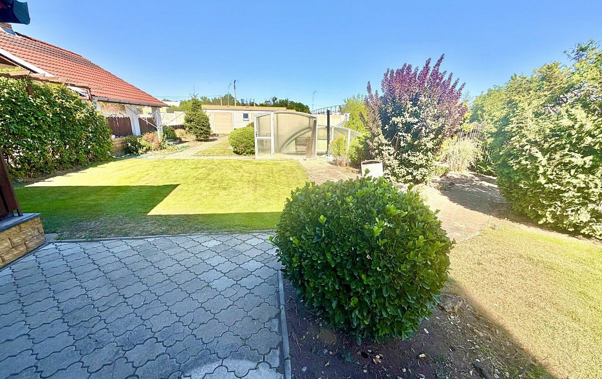 Prodej rodinného domu 309 m², pozemek 1200 m² – fotografie 5