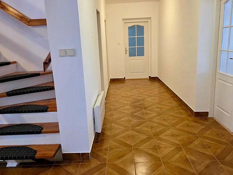 Pronájem domu, 365 m² (12 z 13)