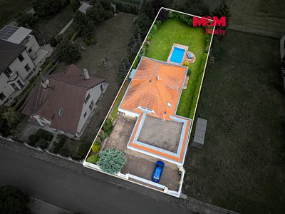 Prodej rodinného domu 262 m², pozemek 1097 m²