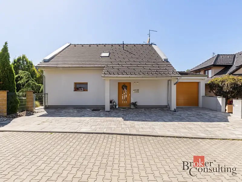 Prodej rodinného domu 165 m², pozemek 520 m², Kobylnice – náhled fotky 3