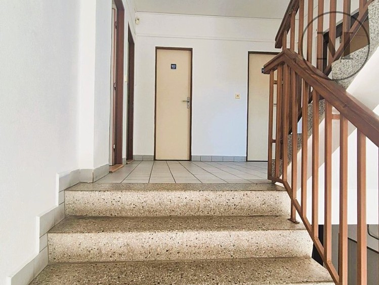 Pronájem komerčního prostoru, 28 m² (8 z 11)